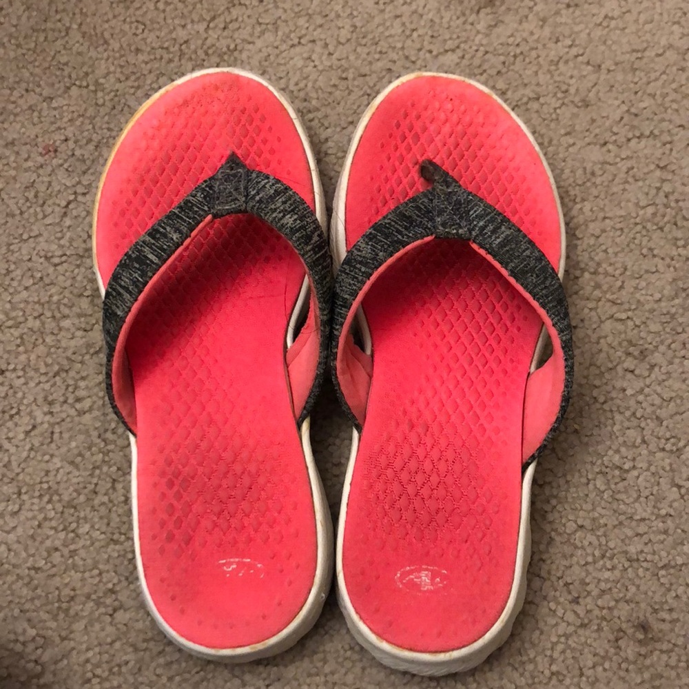 Flip flops